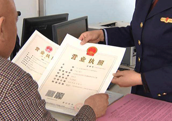 如何保證西安西瑪電機(jī)在使用過程中的維護(hù)保養(yǎng)。 如何保證西安西瑪電機(jī)在使用過程中的維護(hù)保養(yǎng)。